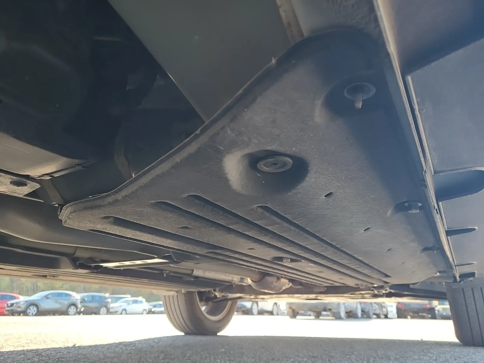 Undercarriage - Passenger Photo