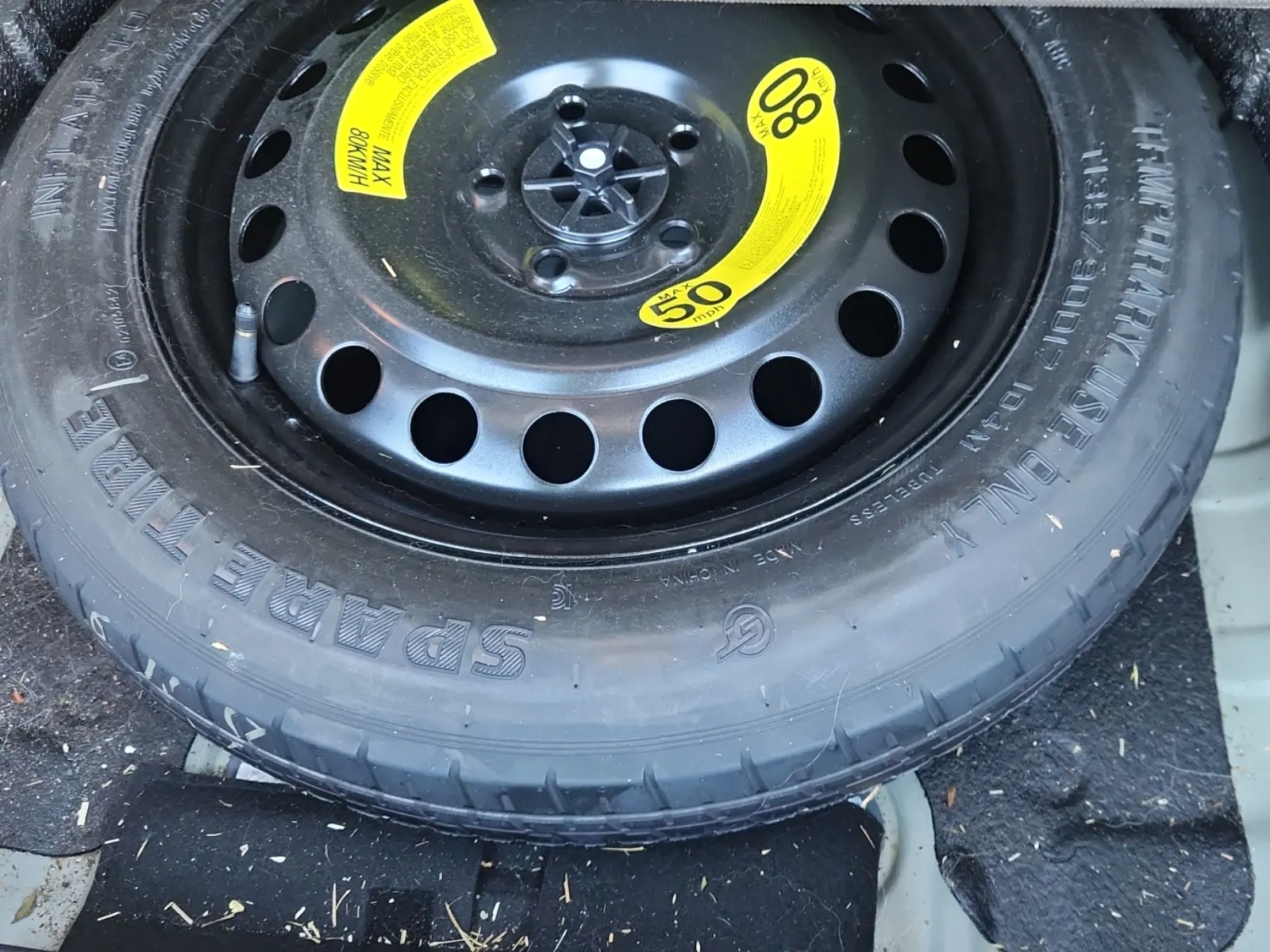 Spare Tire & Wheel Photo