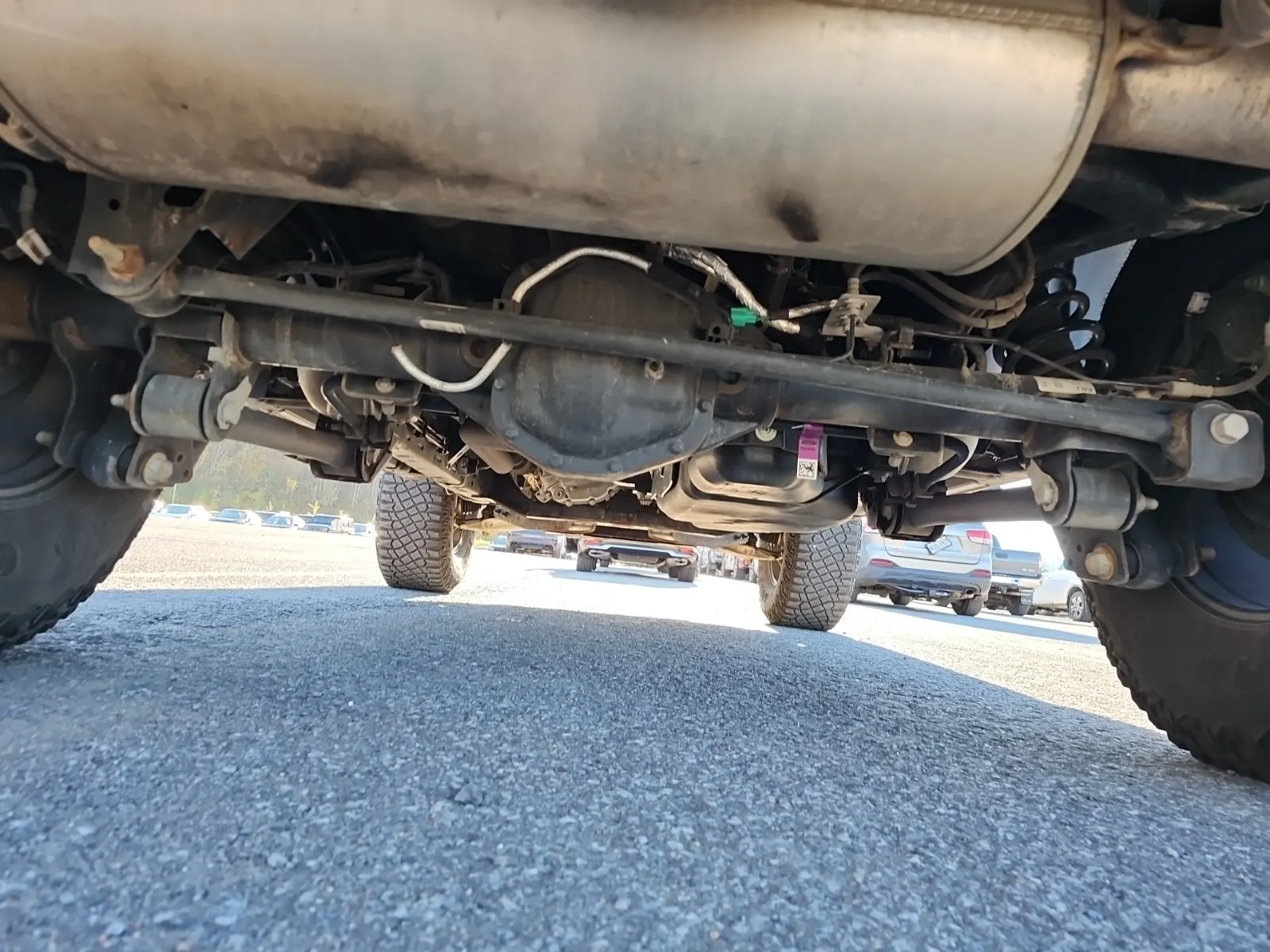 Undercarriage - Rear Photo