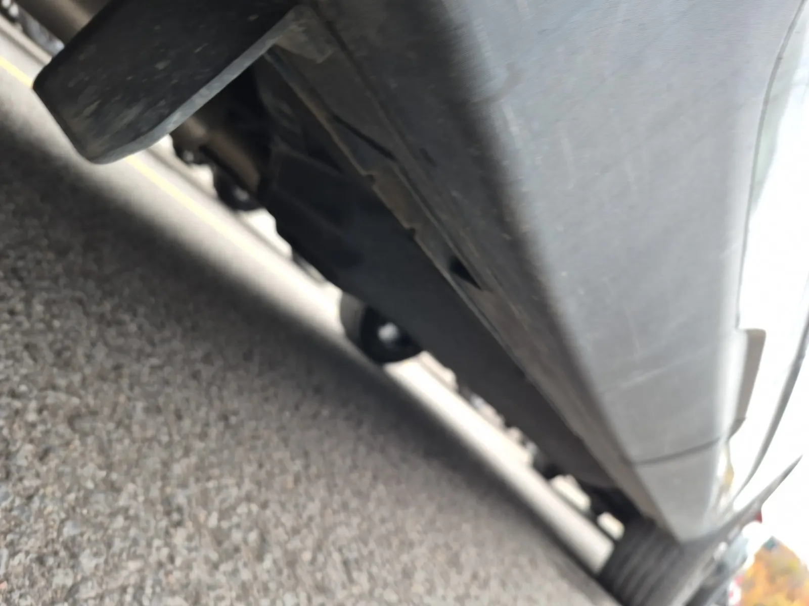 Undercarriage - Passenger Photo