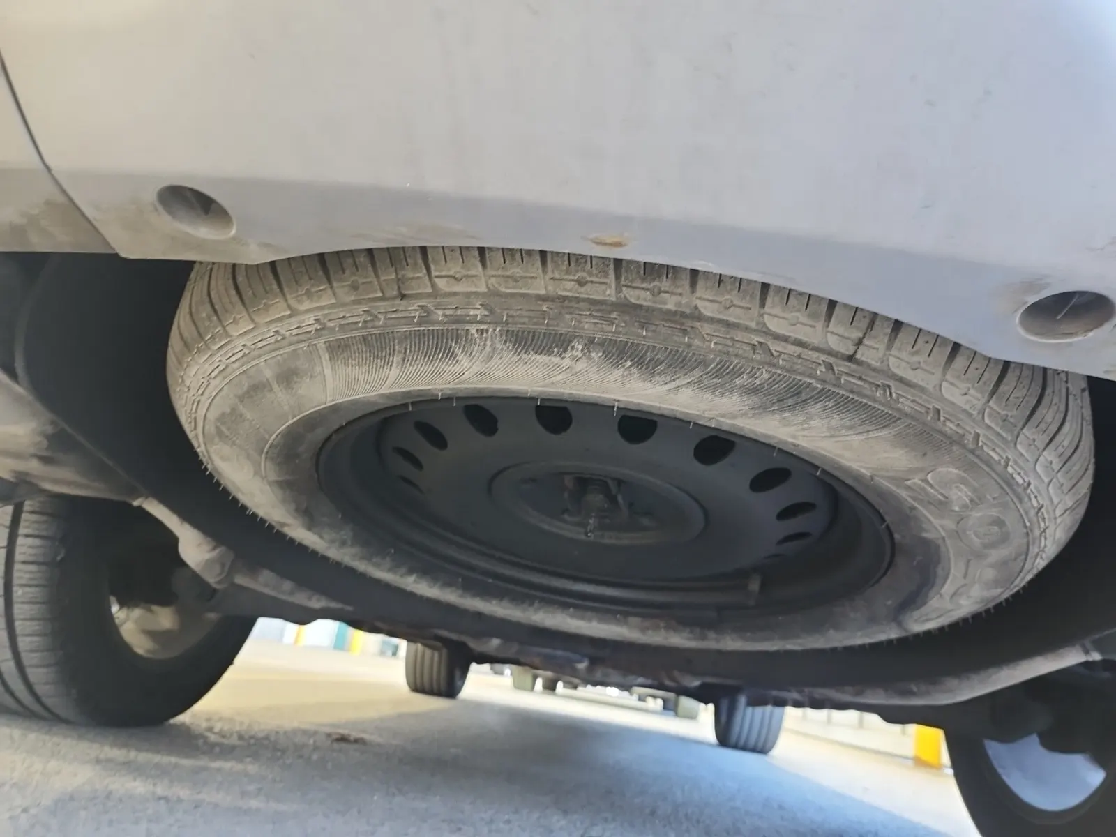 Spare Tire & Wheel Photo