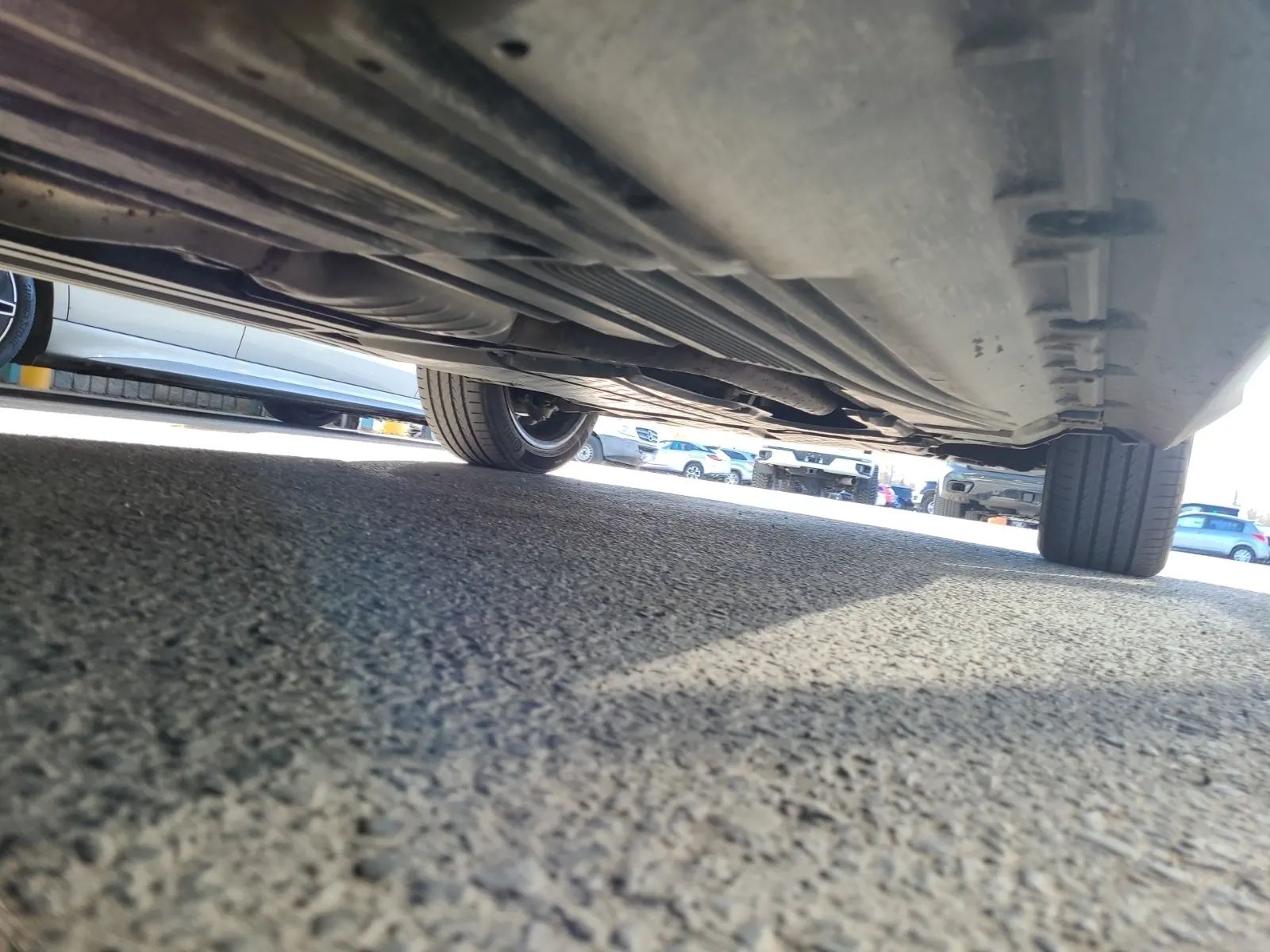 Undercarriage - Passenger Photo