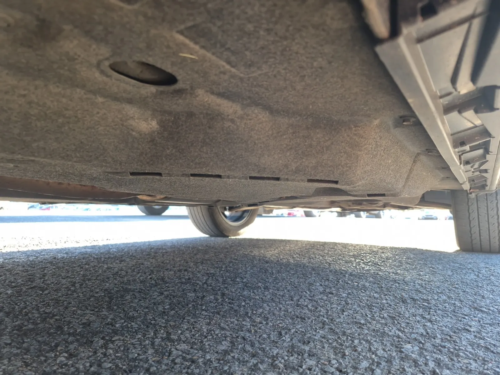Undercarriage - Passenger Photo
