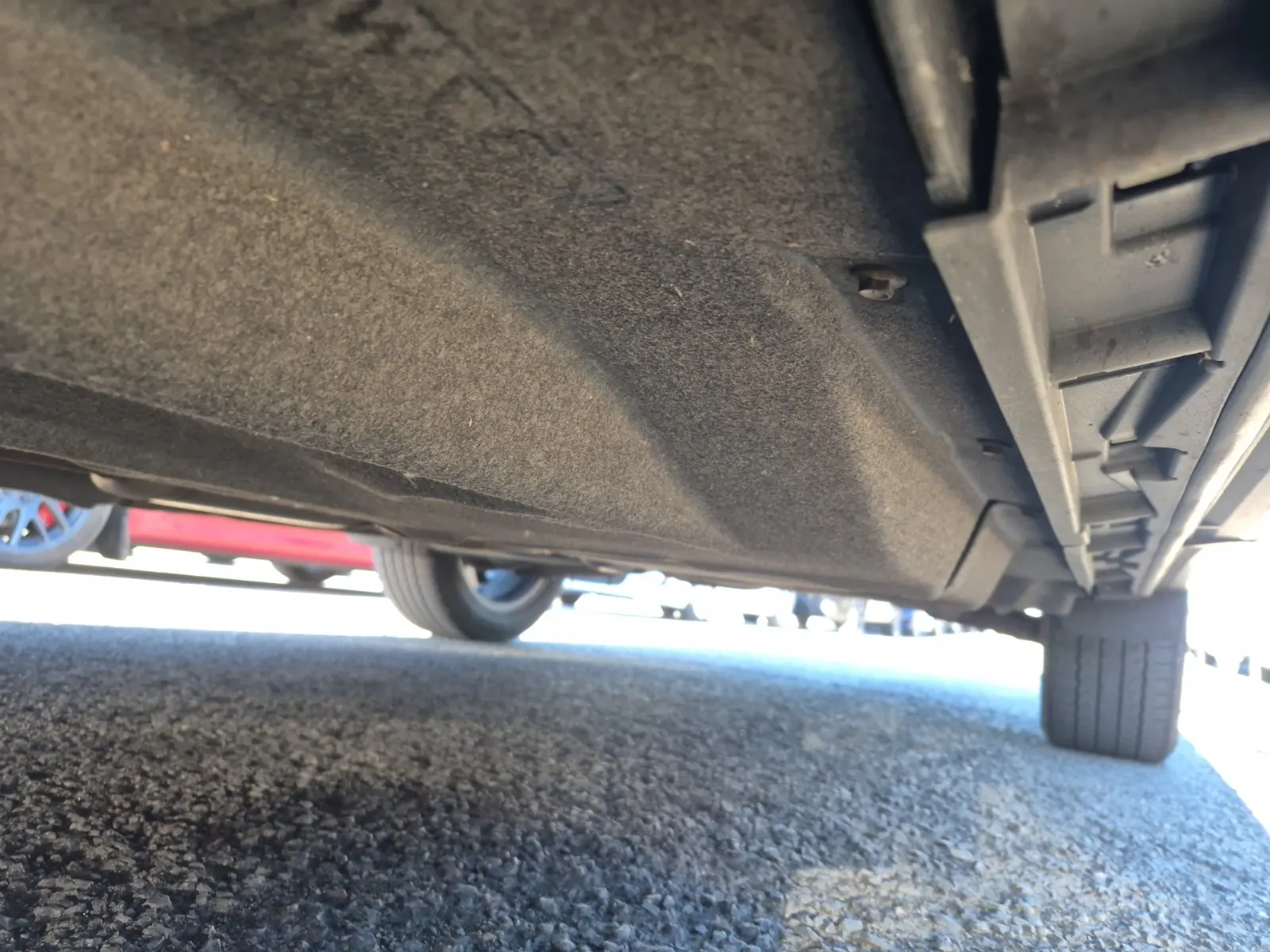 Undercarriage - Driver Photo