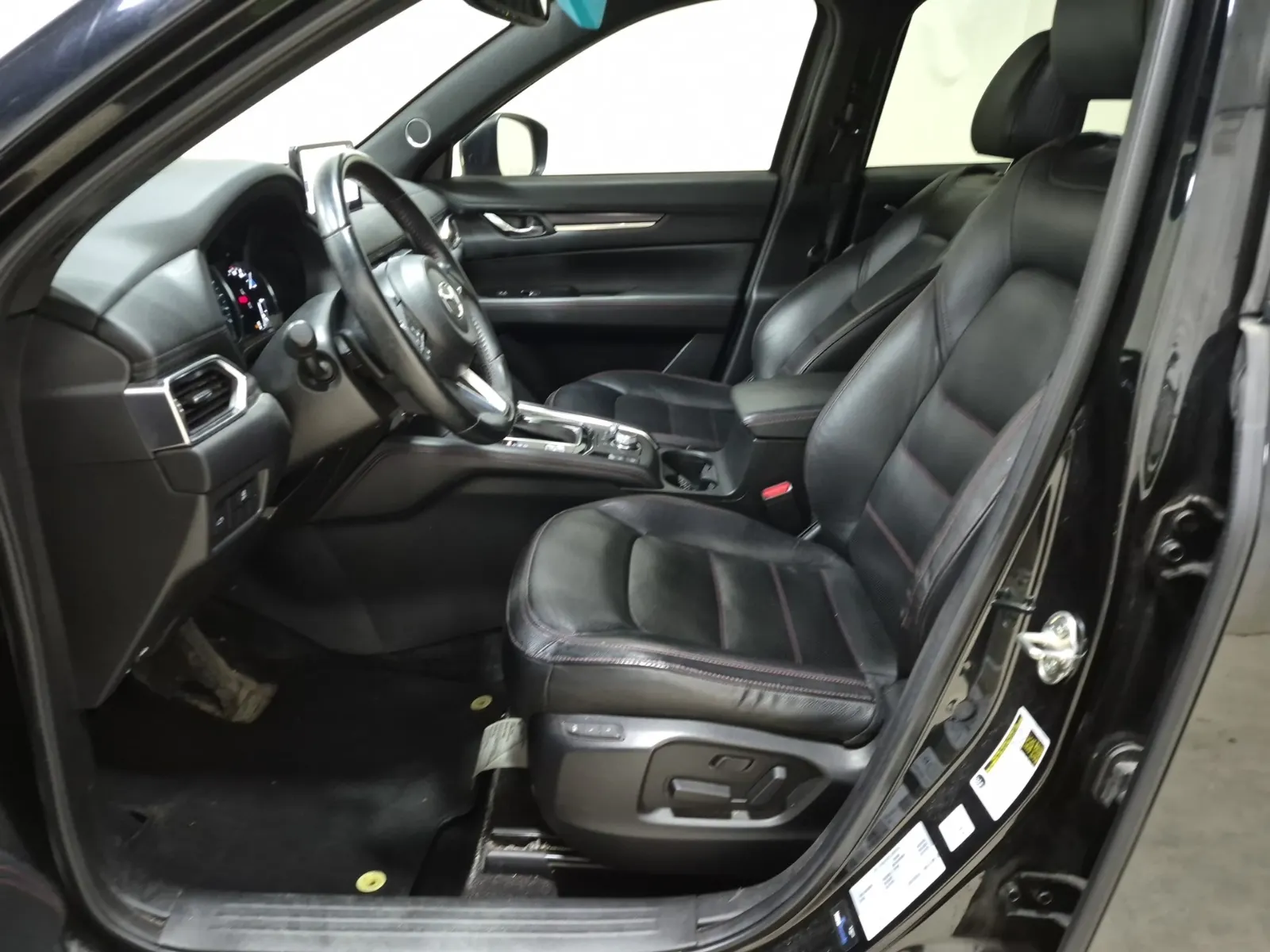 Front Interior Photo
