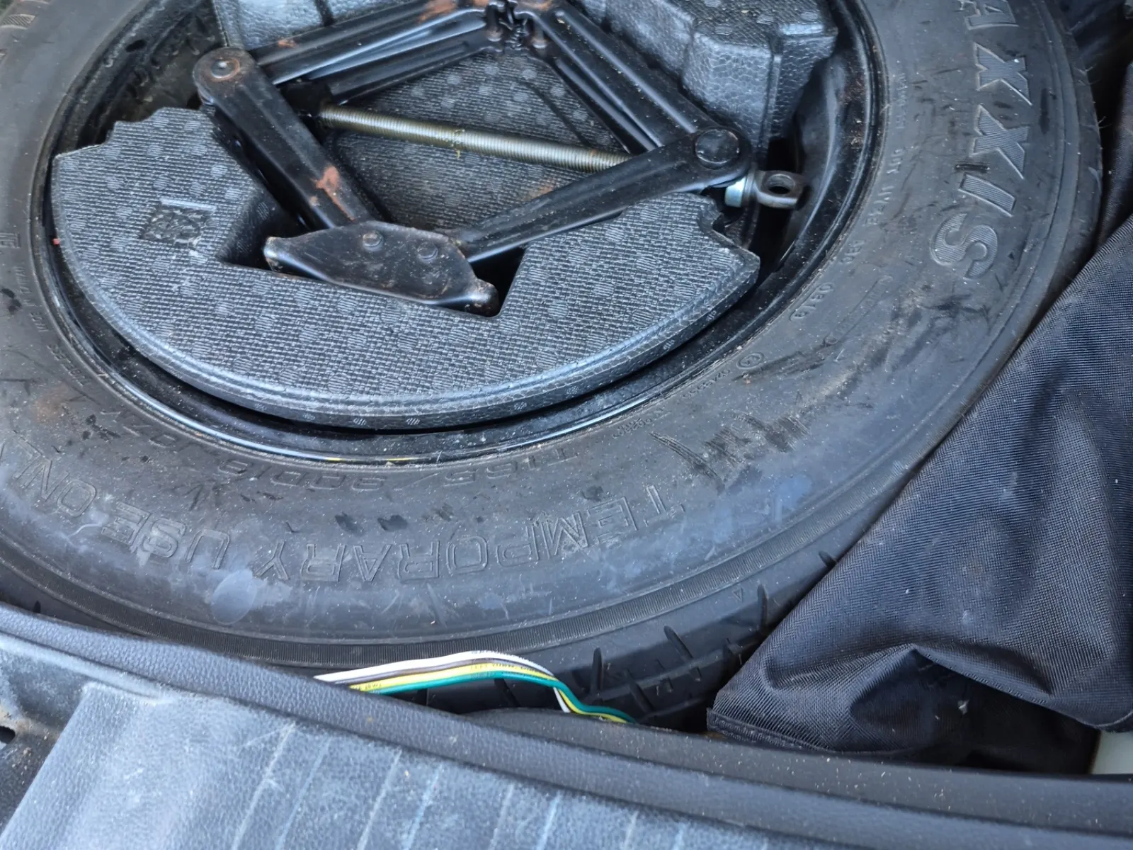 Spare Tire & Wheel Photo