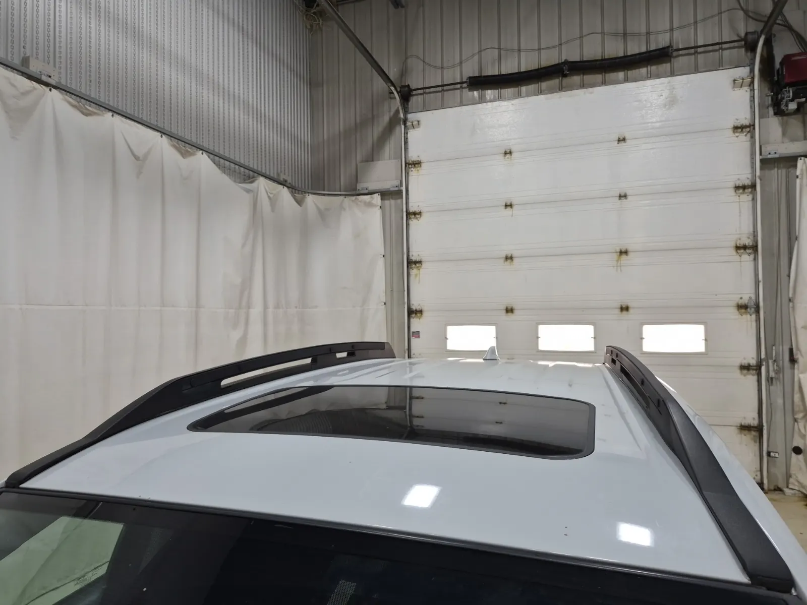 Exterior Roof Photo