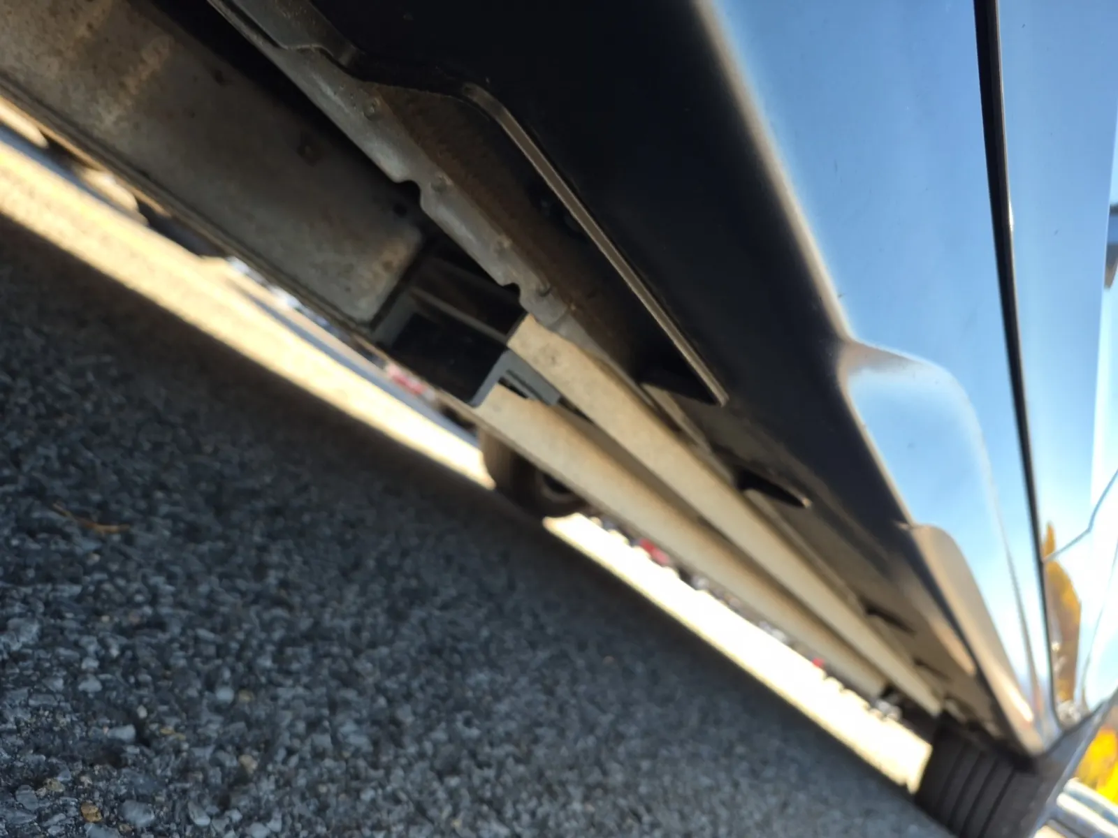 Undercarriage - Passenger Photo