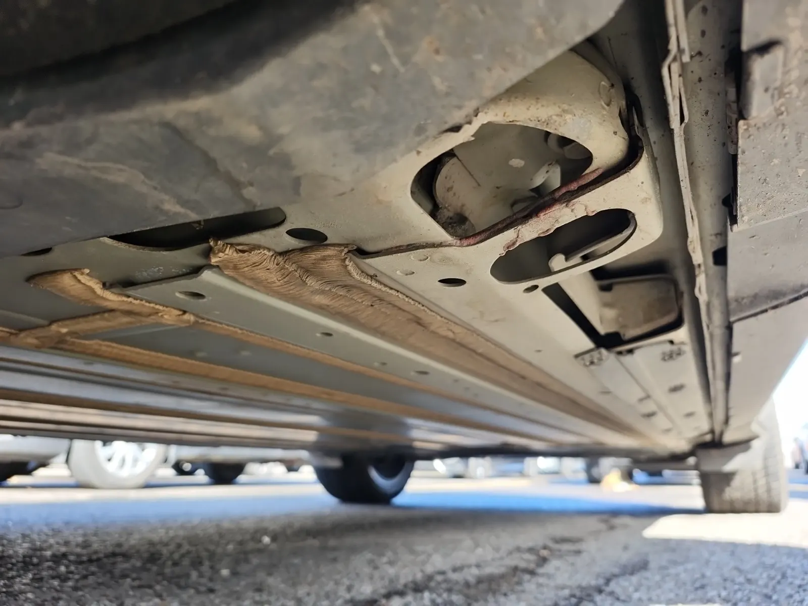 Undercarriage - Driver Photo