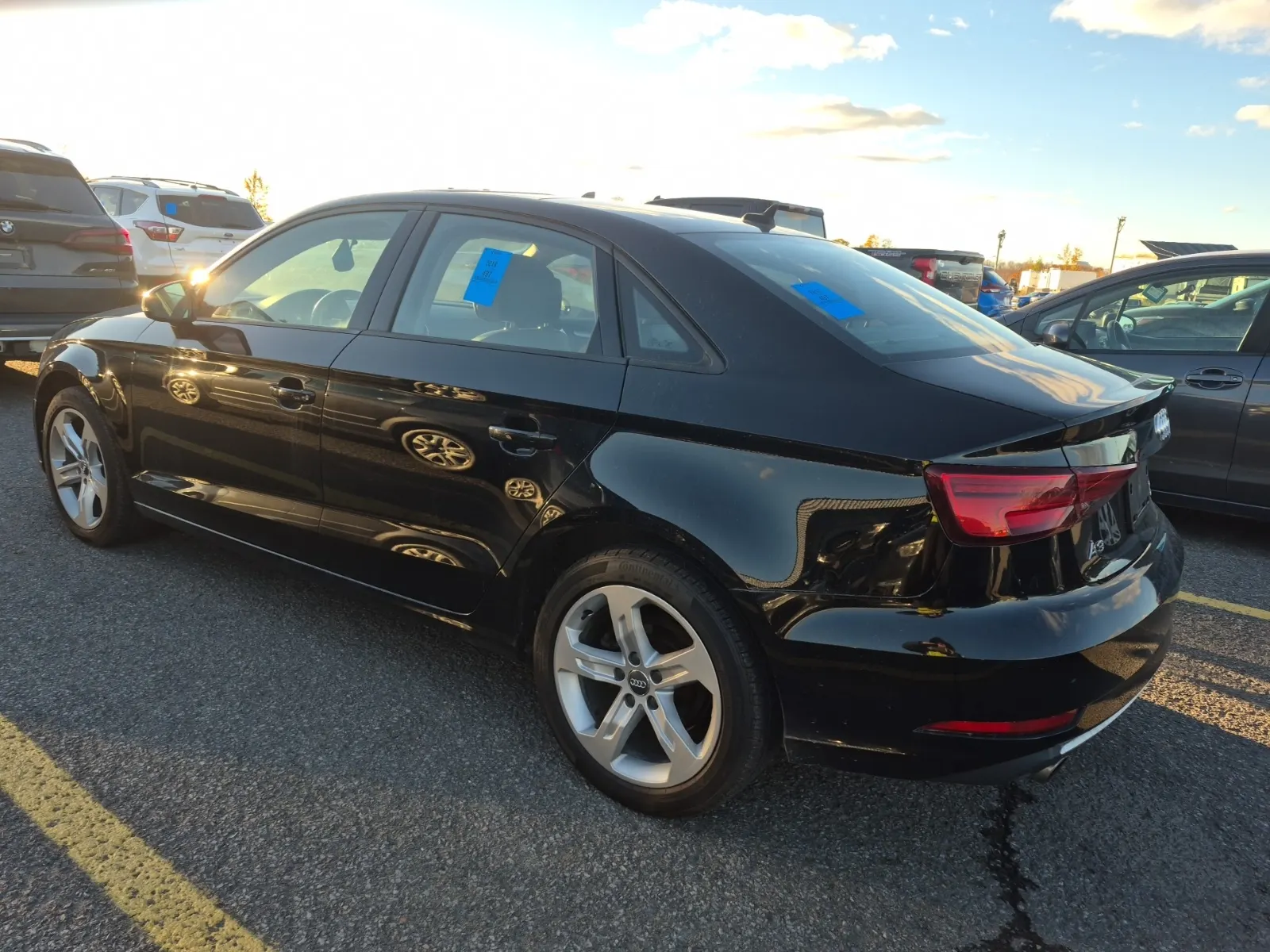 Driver Rear 3/4 Photo