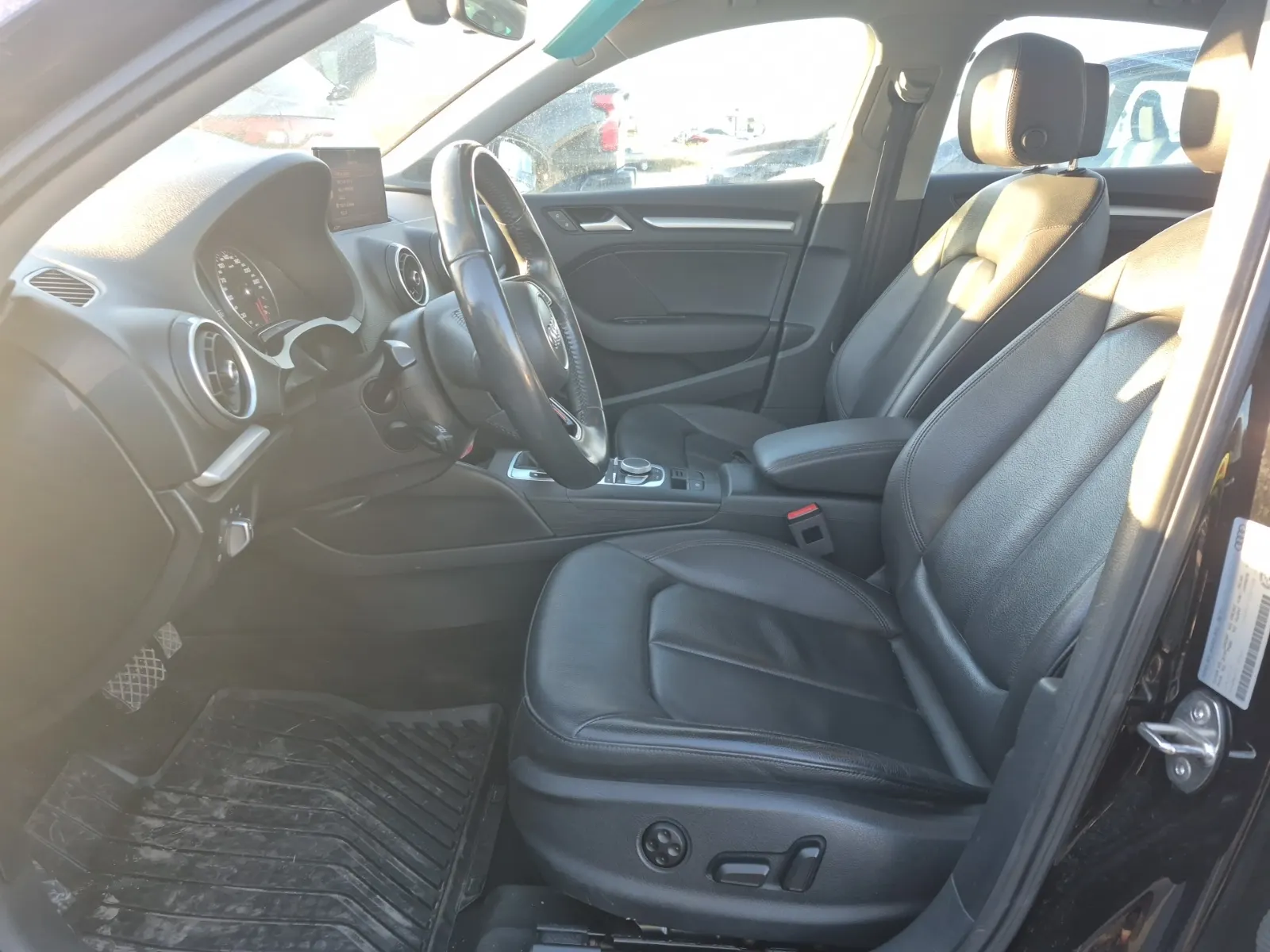 Front Interior Photo