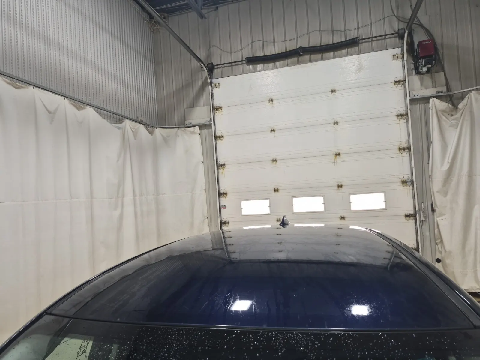 Exterior Roof Photo