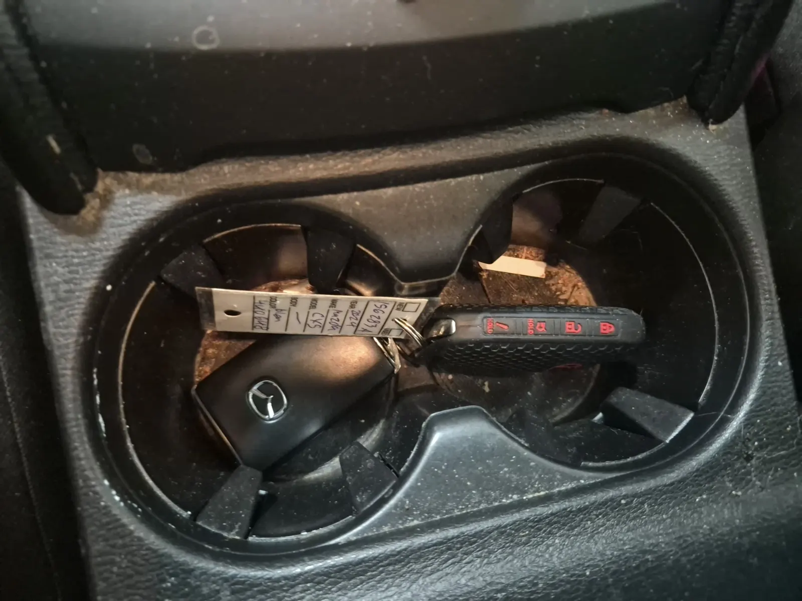 Keys/Fobs/Manual Photo