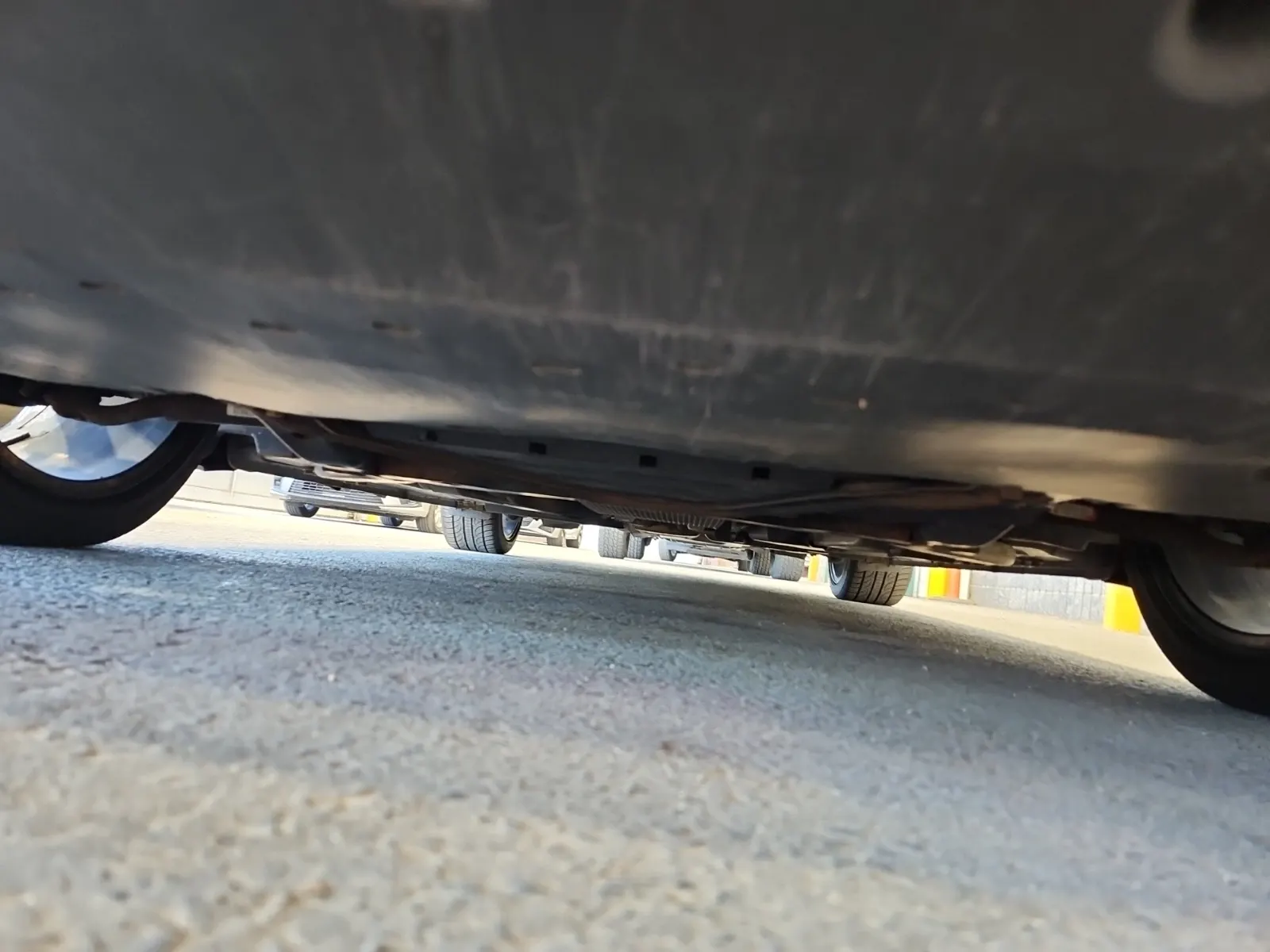 Undercarriage - Front Photo