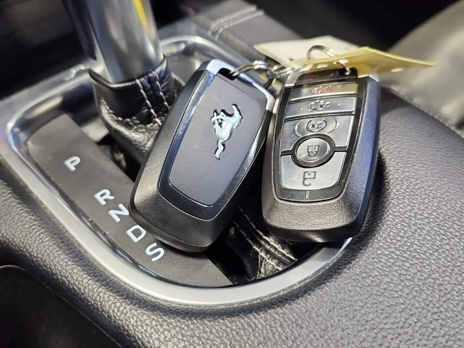Keys/Fobs/Manual Photo