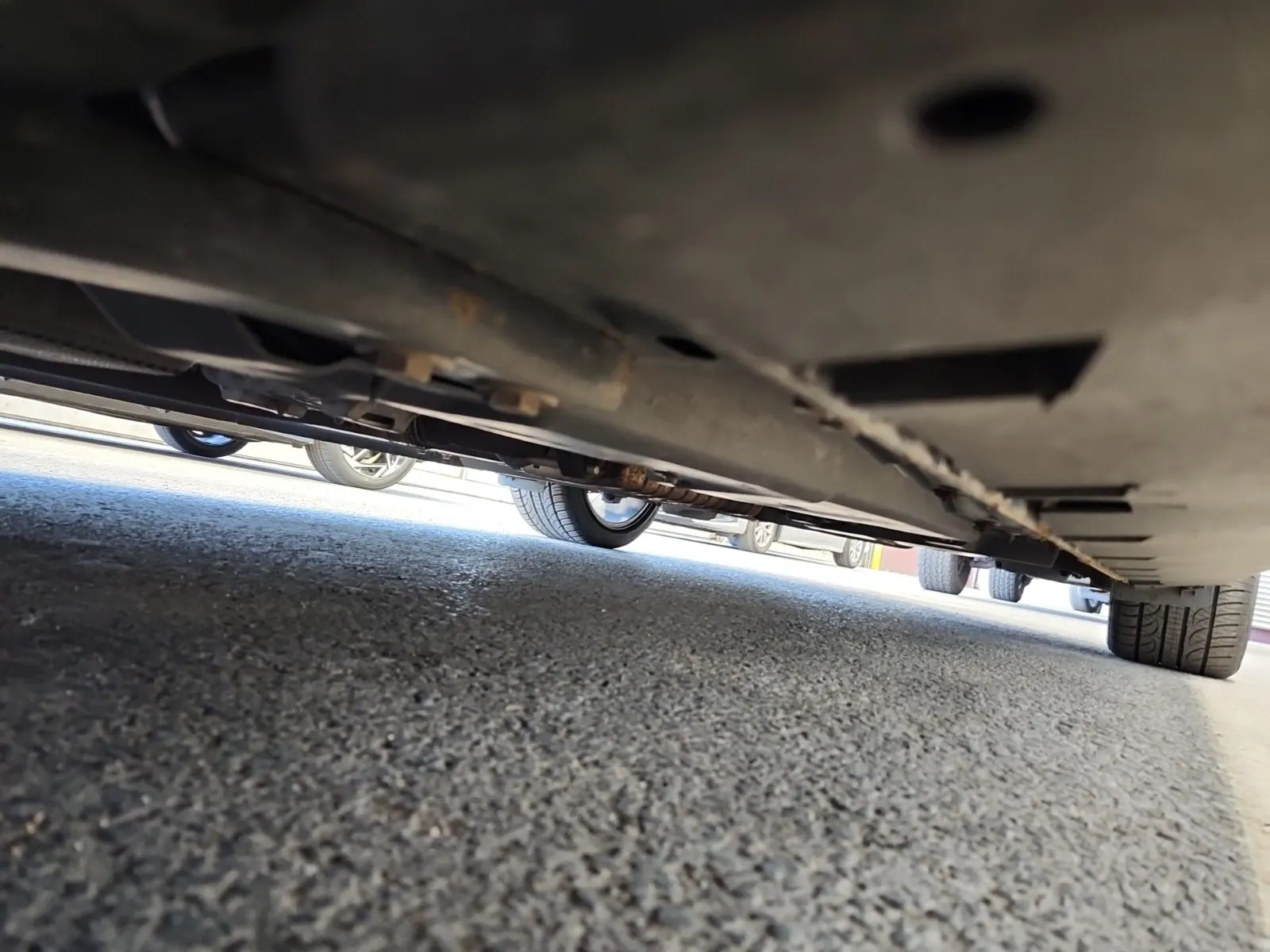Undercarriage - Driver Photo