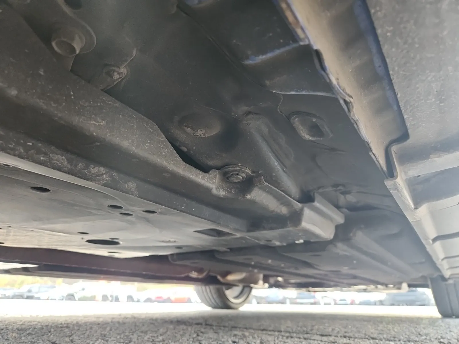 Undercarriage - Passenger Photo