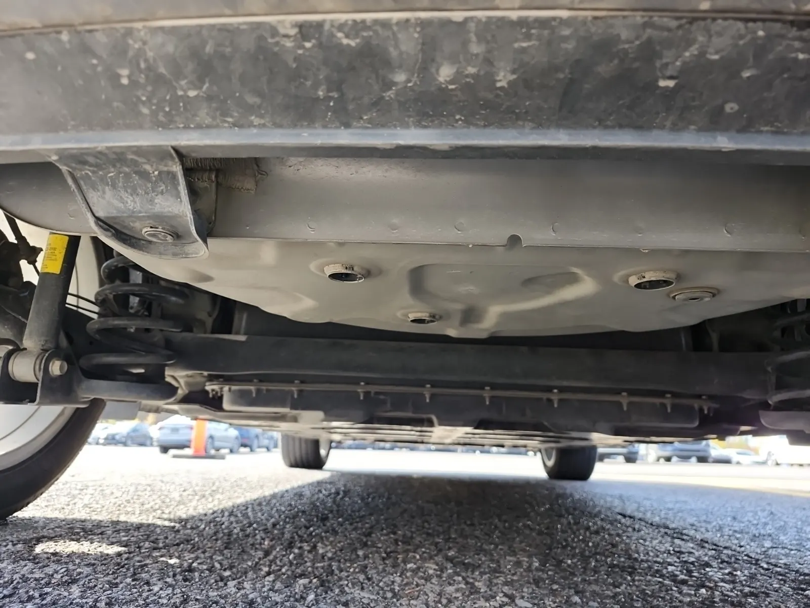 Undercarriage - Rear Photo