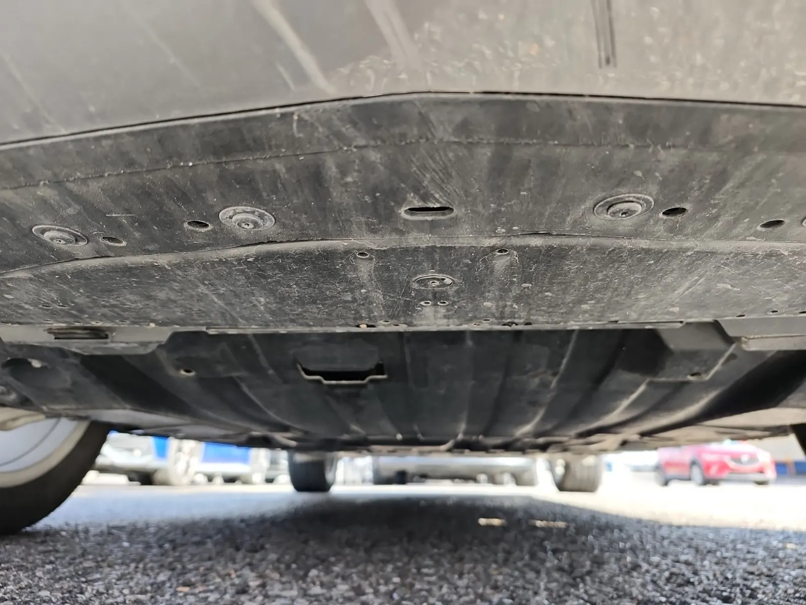 Undercarriage - Front Photo