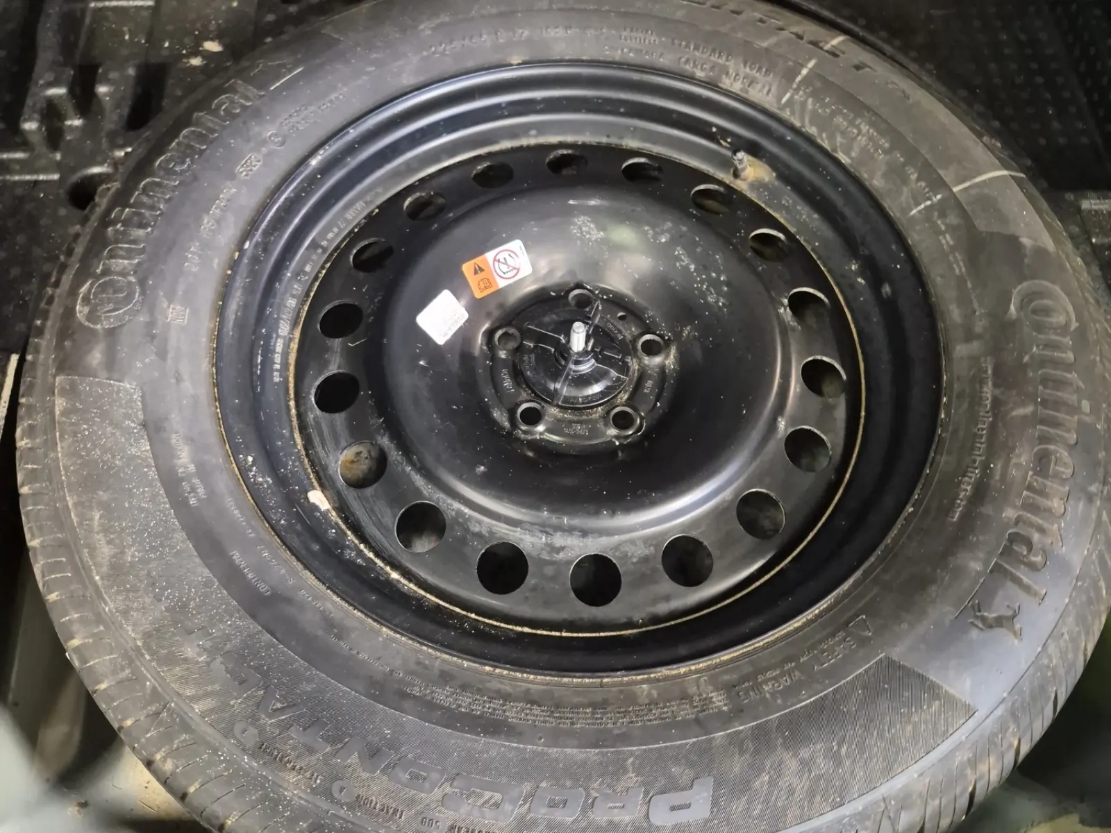 Spare Tire & Wheel Photo