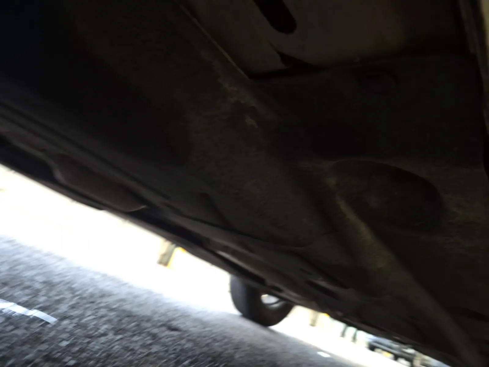 Undercarriage - Driver Photo