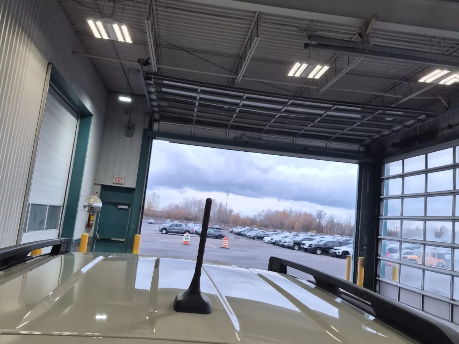 Exterior Roof Photo