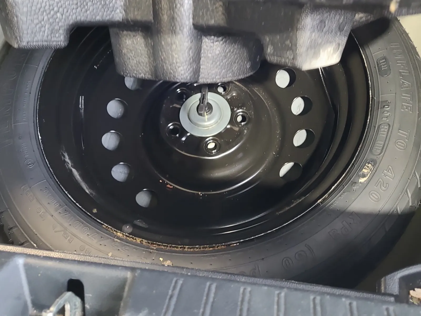 Spare Tire & Wheel Photo