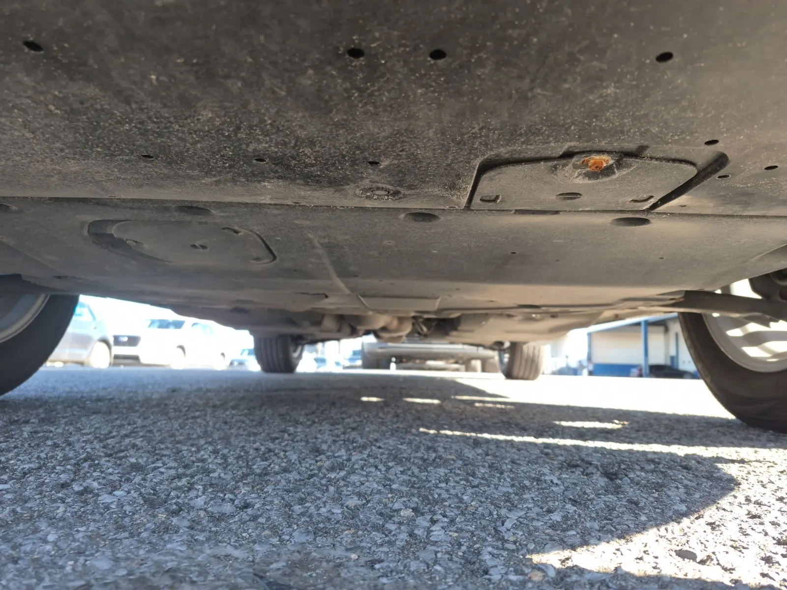 Undercarriage - Front Photo