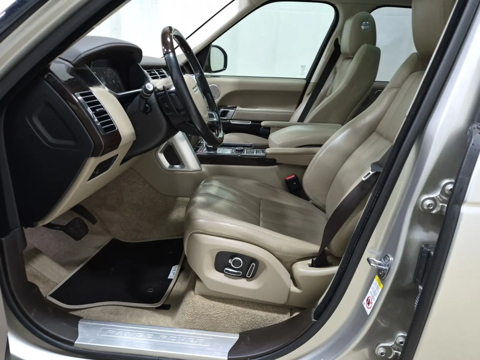 Front Interior Photo
