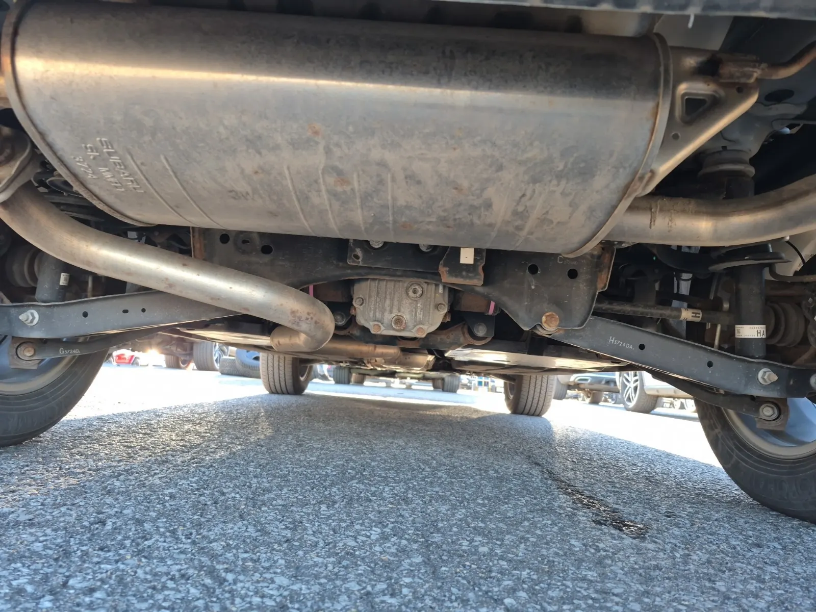 Undercarriage - Rear Photo
