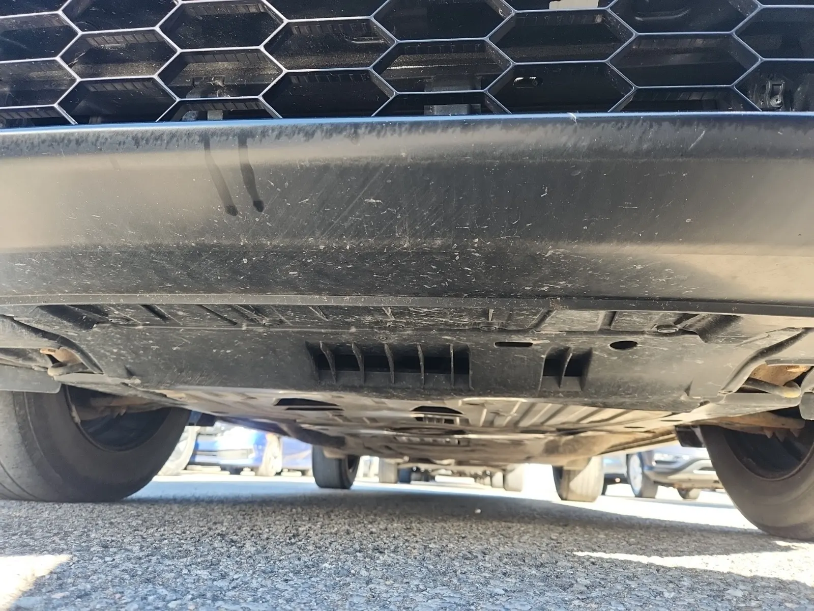Undercarriage - Front Photo