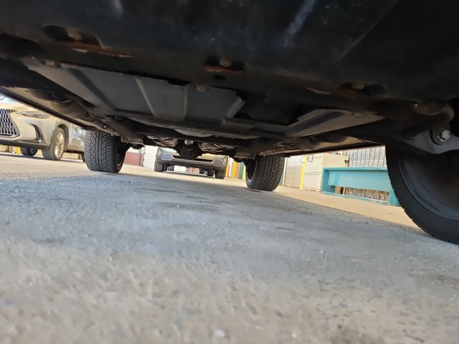 Undercarriage - Front Photo