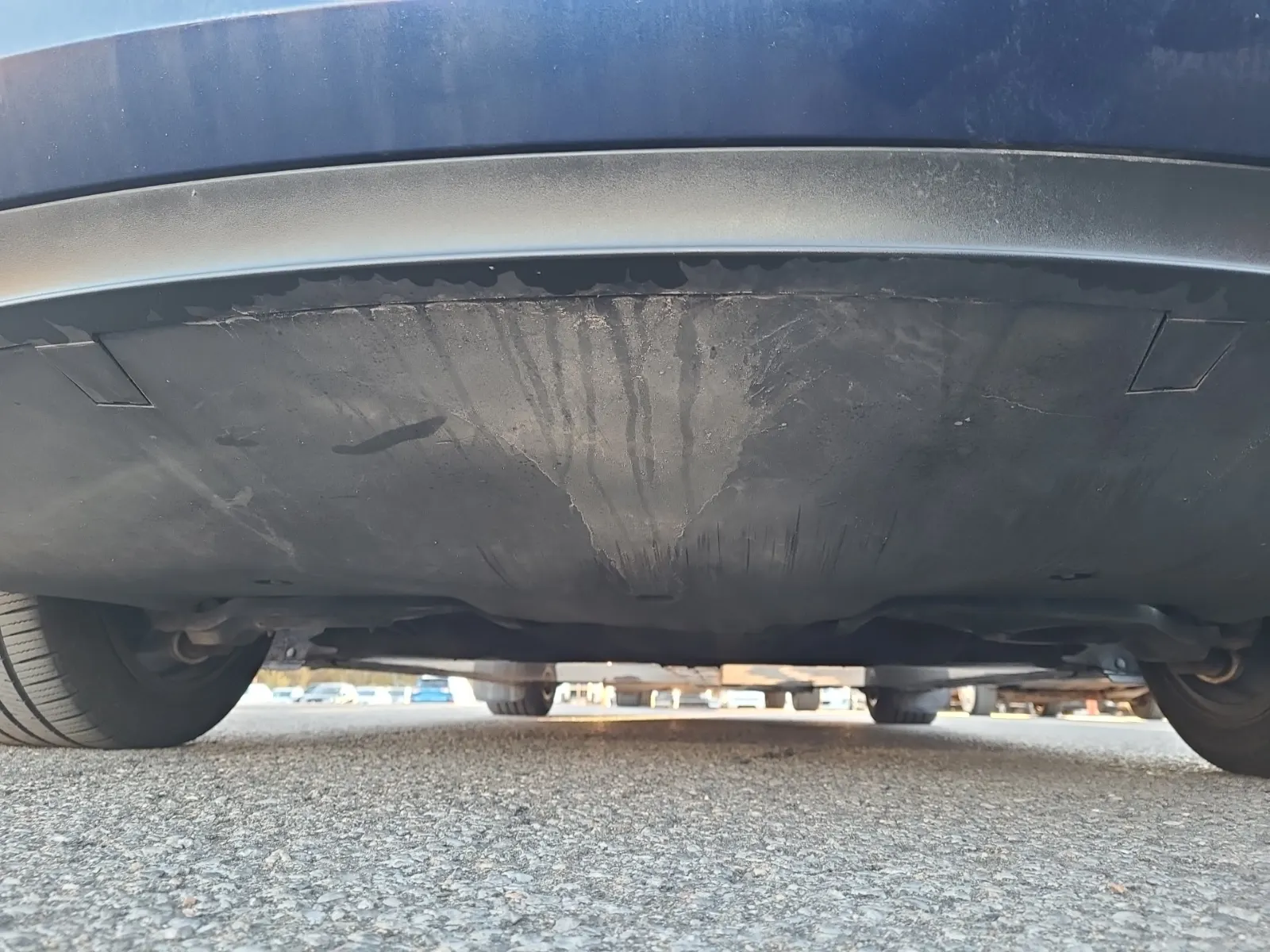 Undercarriage - Rear Photo