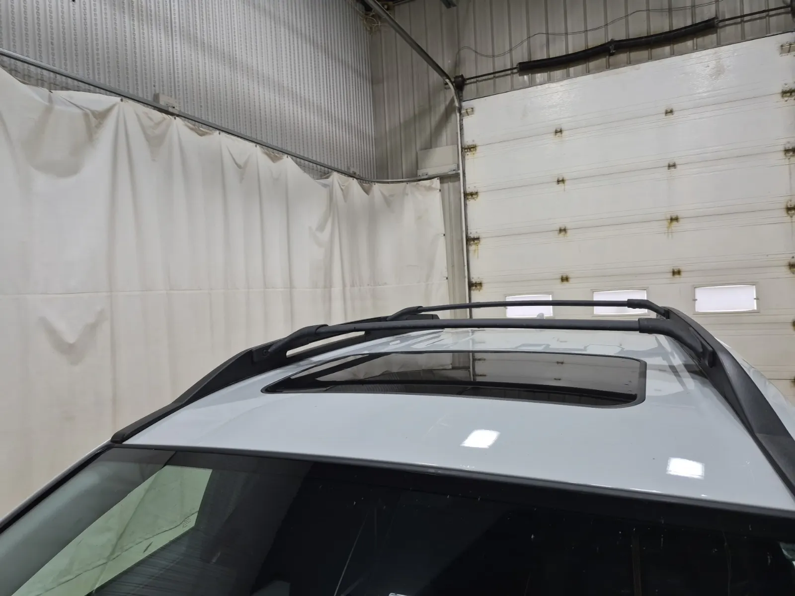 Exterior Roof Photo