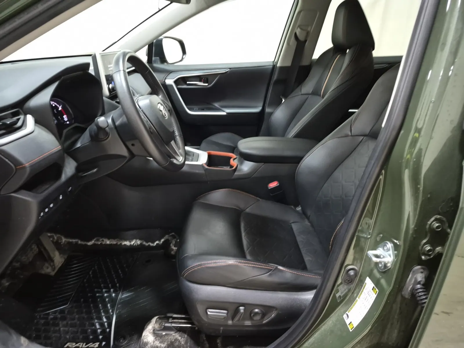 Front Interior Photo