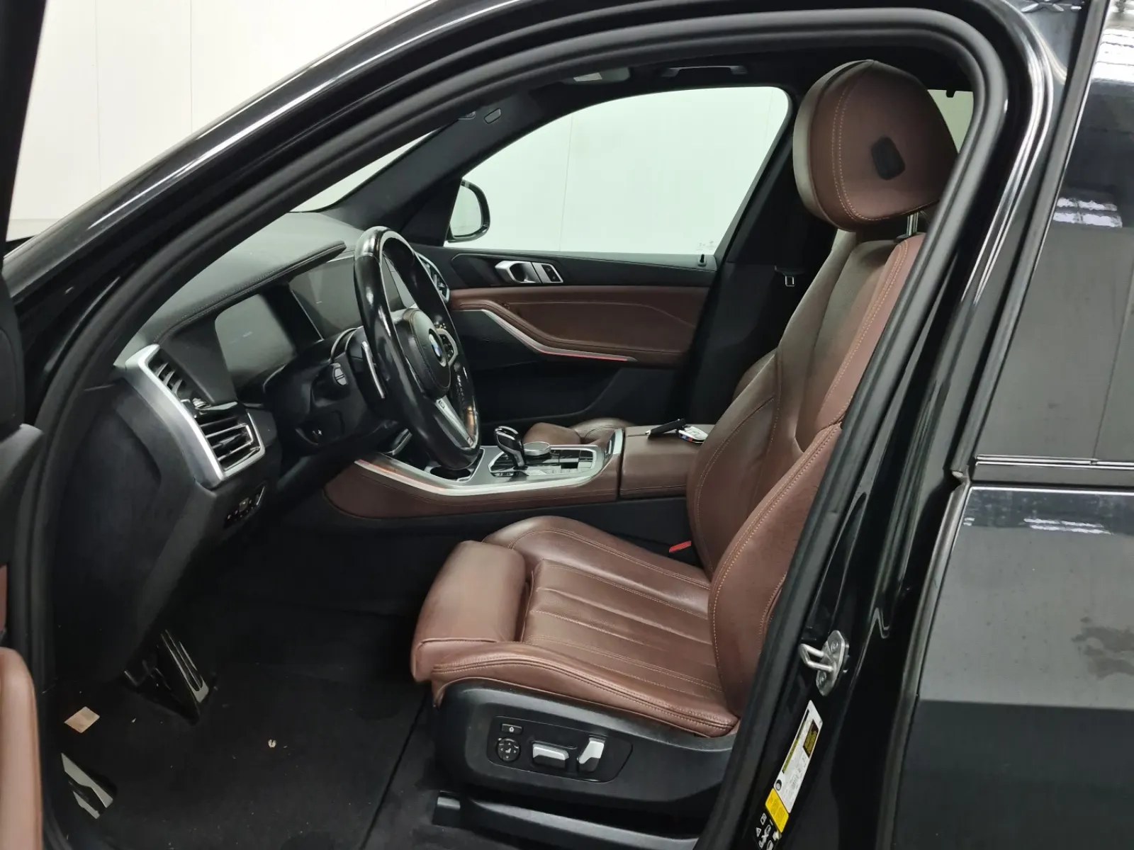 Front Interior Photo