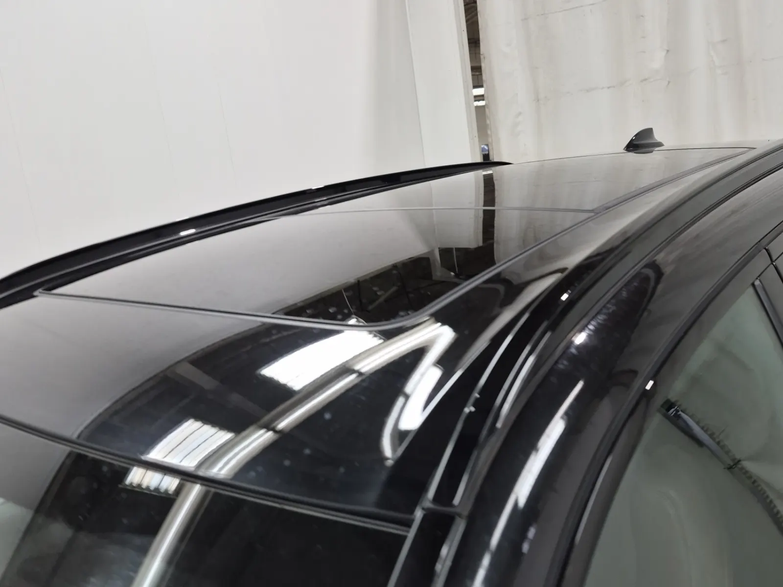 Exterior Roof Photo
