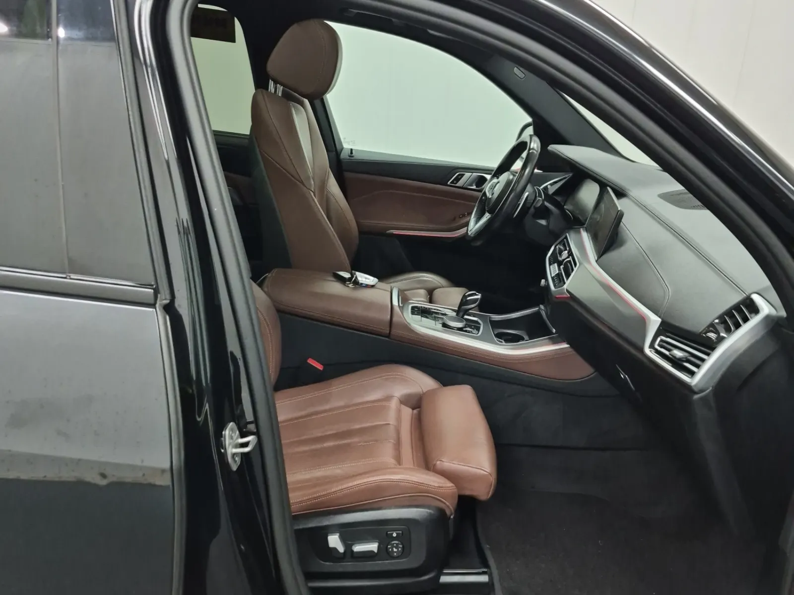 Right Side Interior Photo
