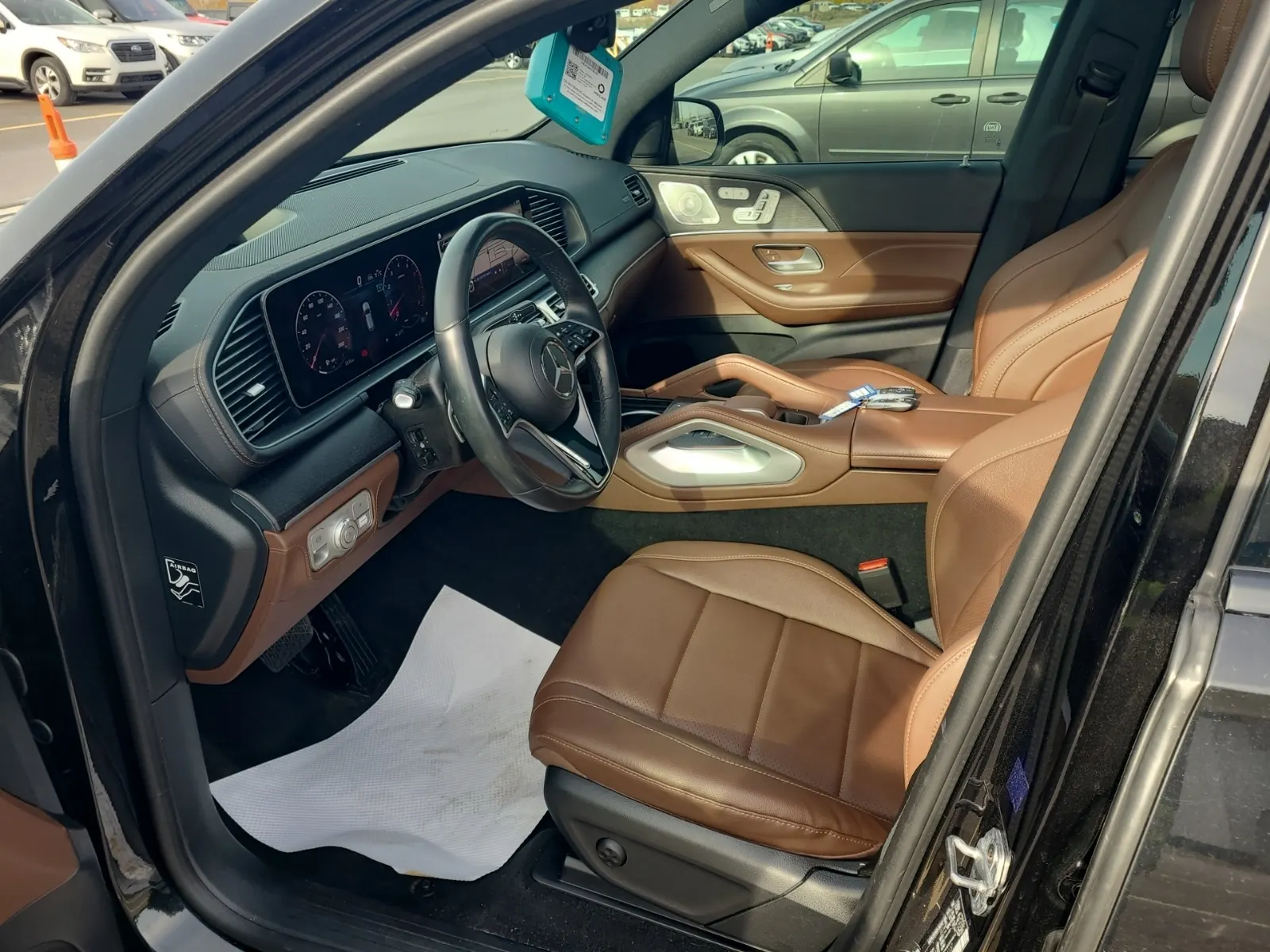 Front Interior Photo