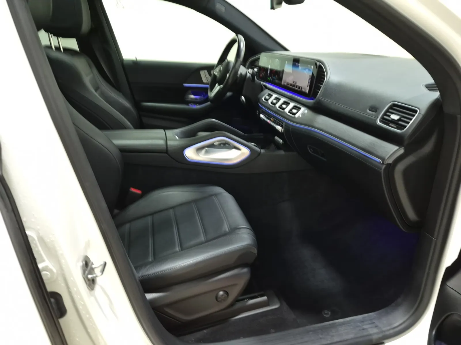 Right Side Interior Photo