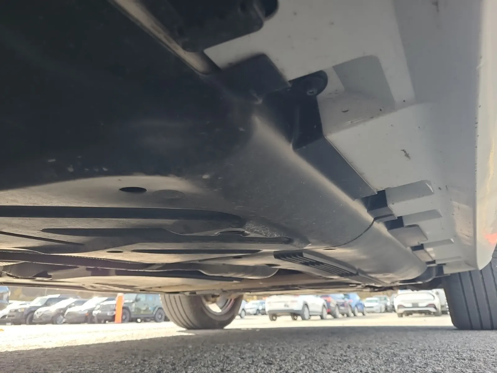 Undercarriage - Passenger Photo