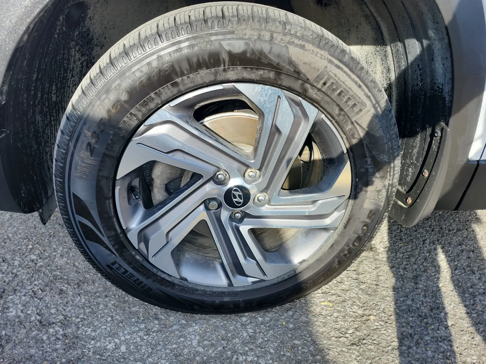 Front driver wheel/tire photo