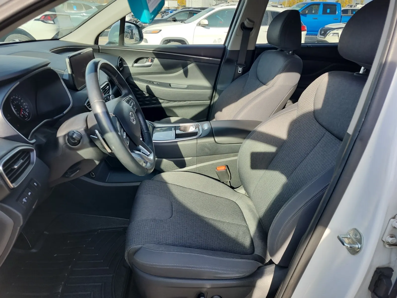Front Interior Photo