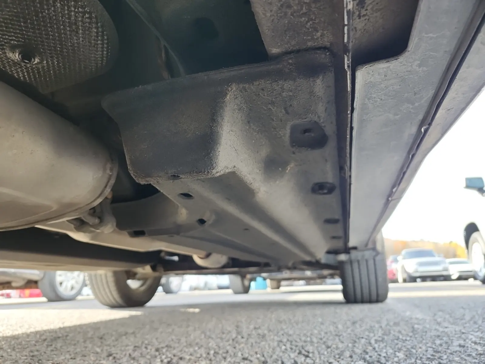 Undercarriage - Passenger Photo