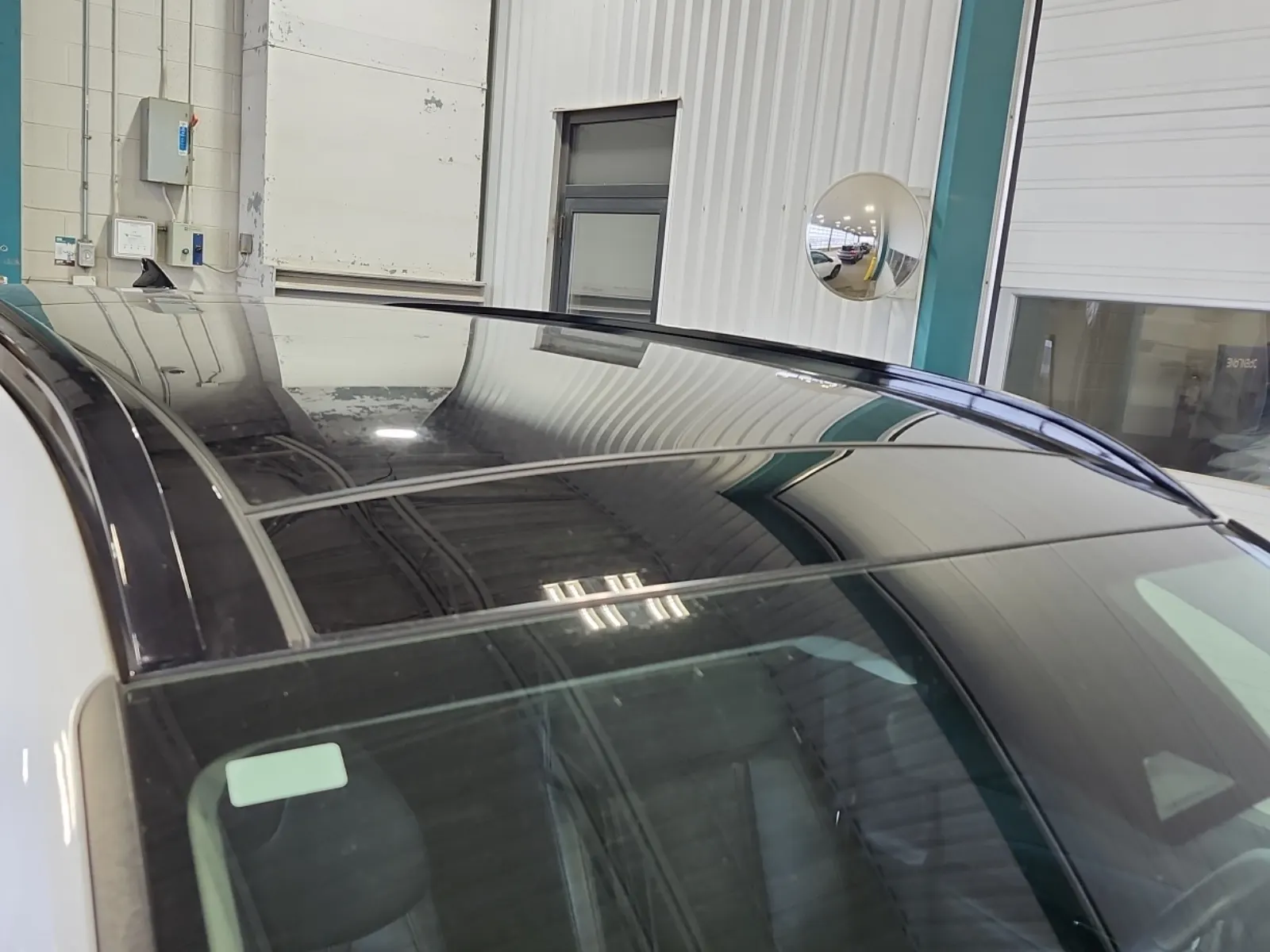Exterior Roof Photo