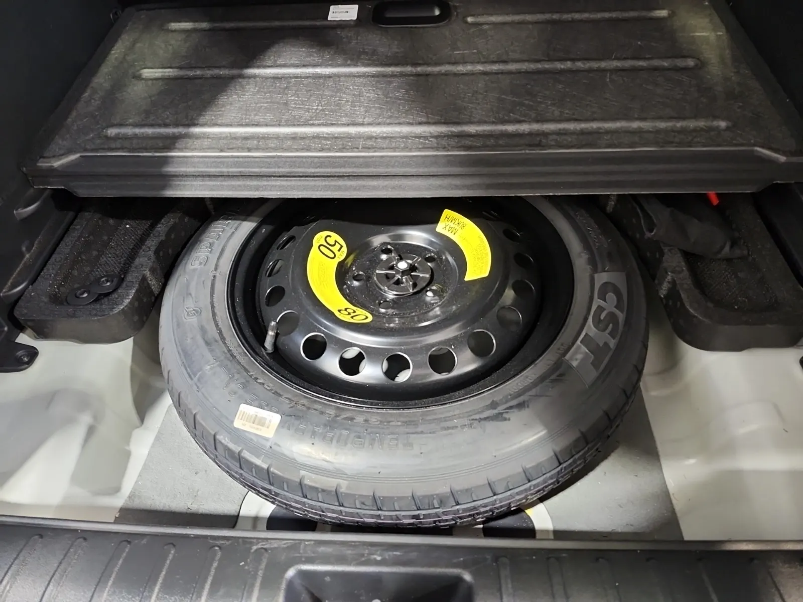 Spare Tire & Wheel Photo