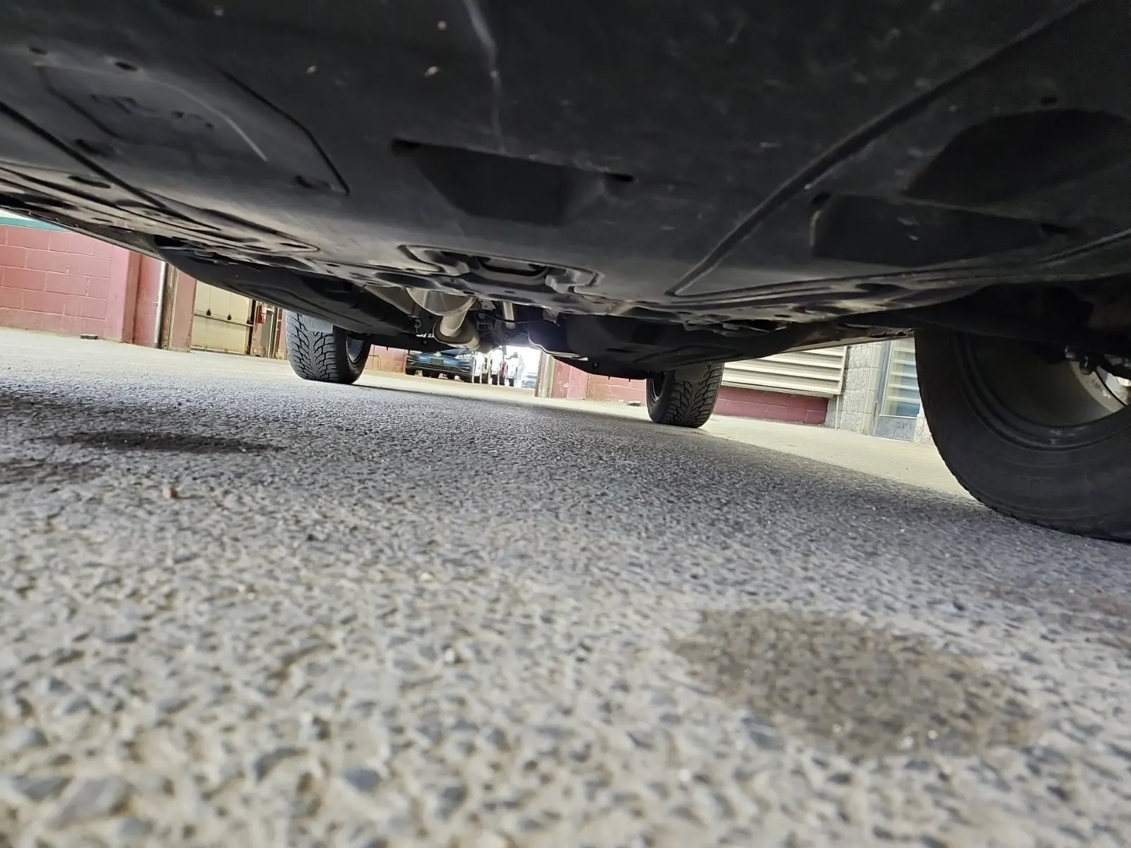 Undercarriage - Front Photo