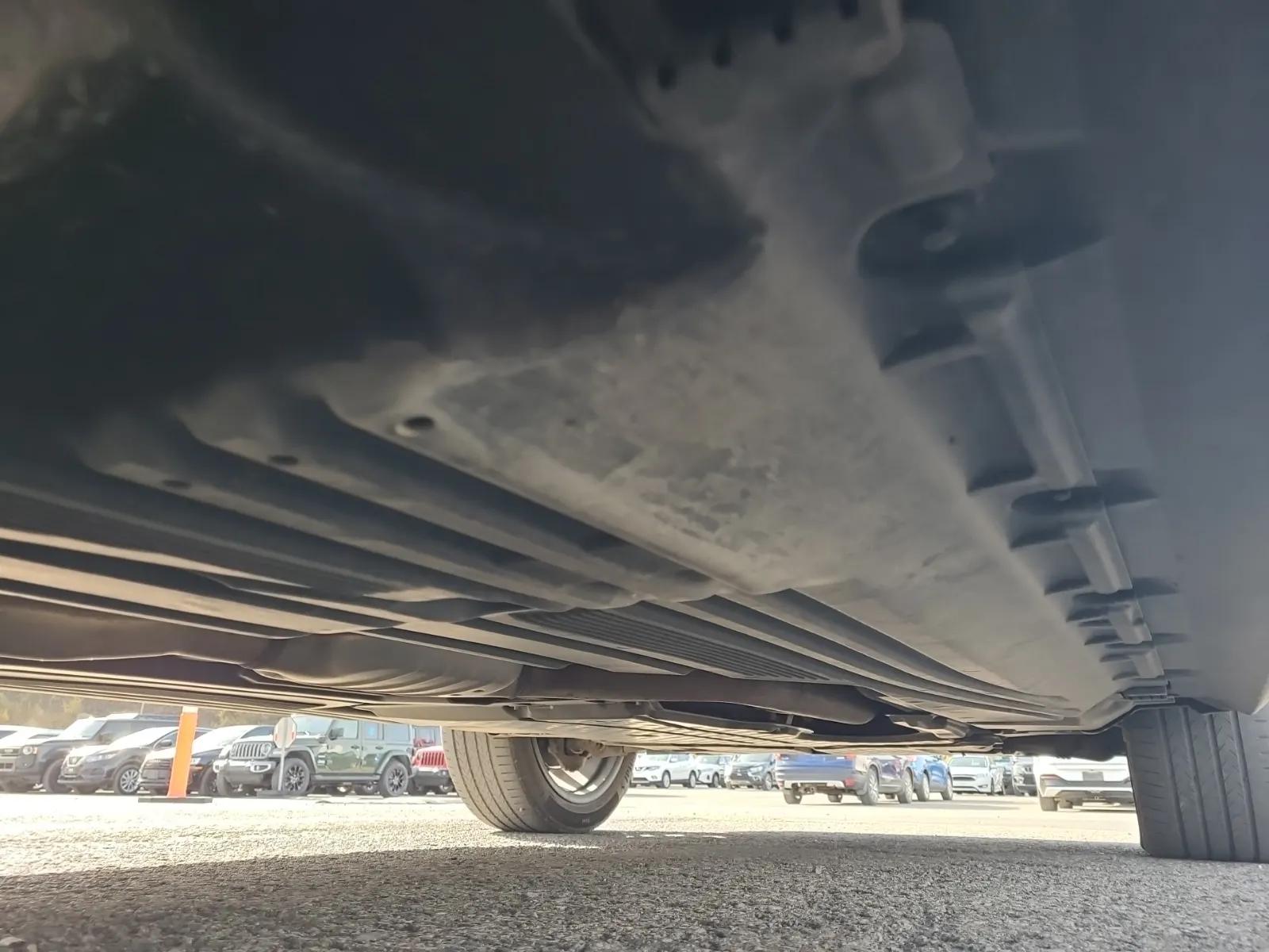 Undercarriage - Passenger Photo