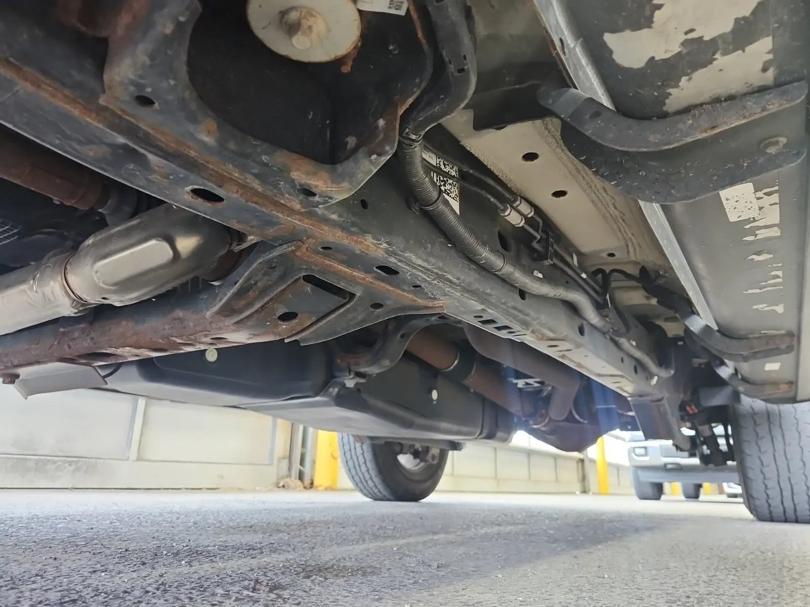 Undercarriage - Driver Photo