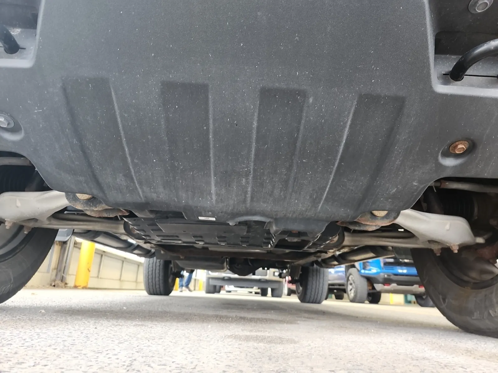 Undercarriage - Front Photo